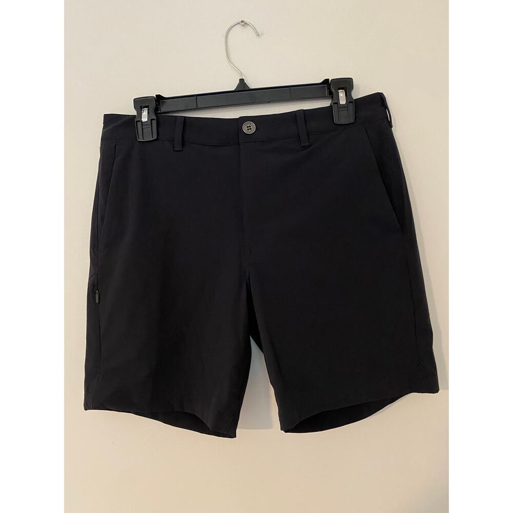 Cuts Clothing Men's Flat Front Shorts - Black